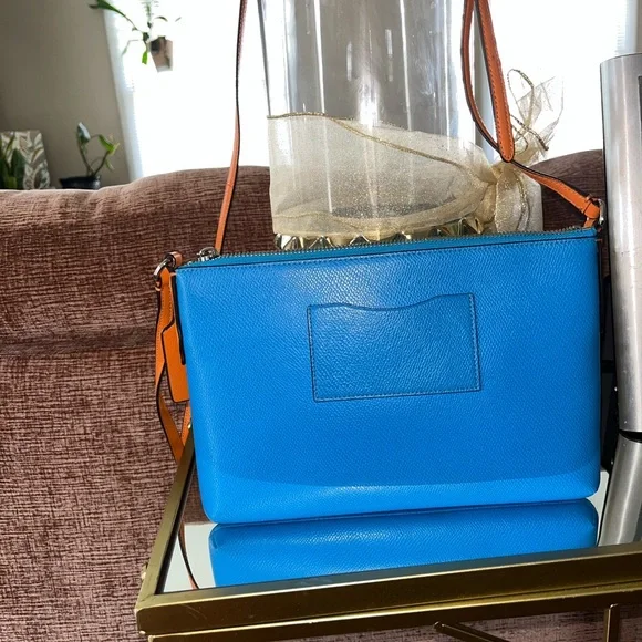 Coach East West Swingpack - Picture 2 of 6